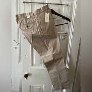 NWT J.Crew Men’s Flex Bedford Pant- light Khaki 33/30